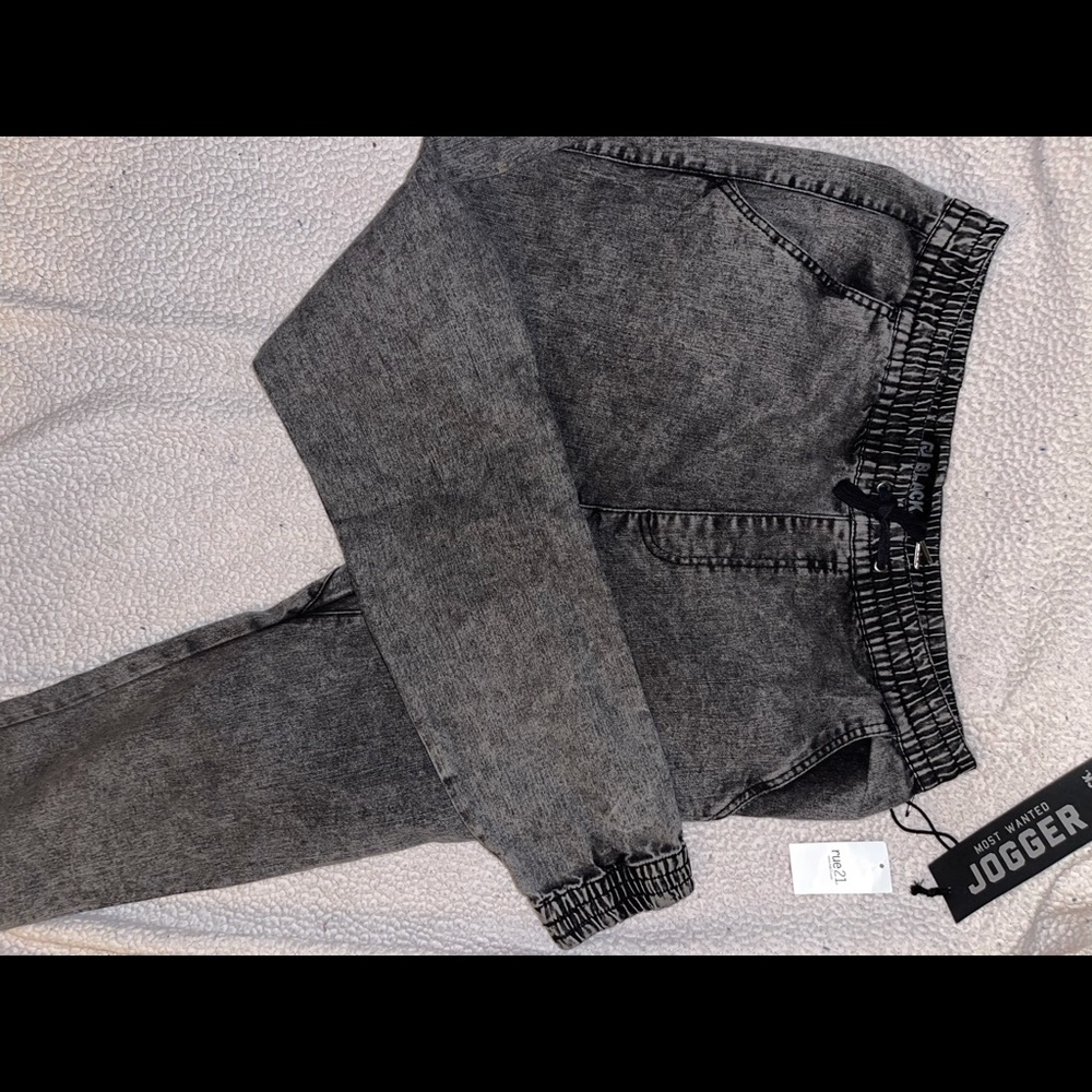 Rue 21 Joggers